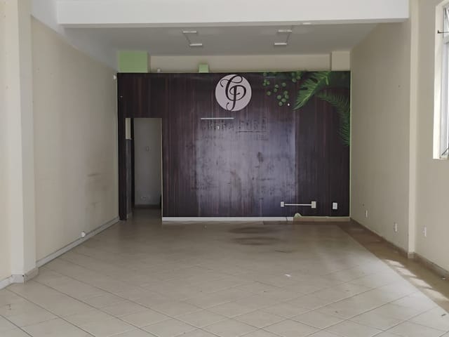 Sala Comercial para Locação, Localização Privilegiada, aproximadamente 75m², Centro - Ponta Grossa/PR