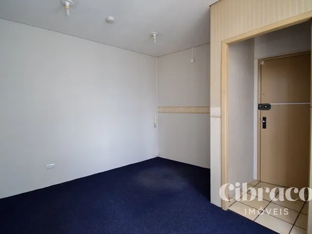Sala à venda, no bairro Centro em Curitiba