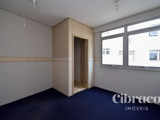 Sala à venda, no bairro Centro em Curitiba