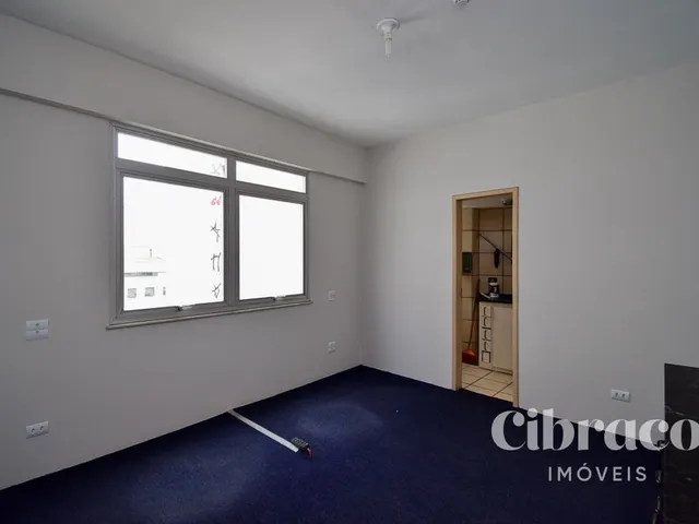 Sala à venda, no bairro Centro em Curitiba