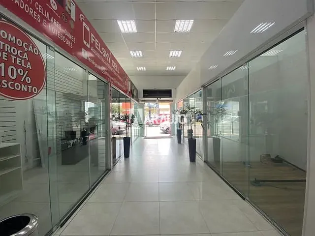 Sala para alugar, no bairro Centro em Itajaí