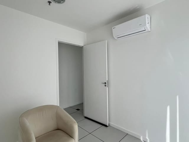 Sala com 88m², para alugar, no bairro Gleba Palhano em Londrina