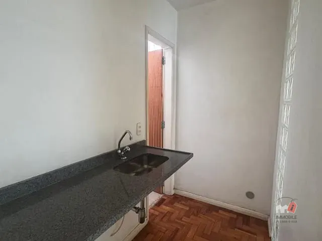 Sala à venda, no bairro Centro em Petrópolis
