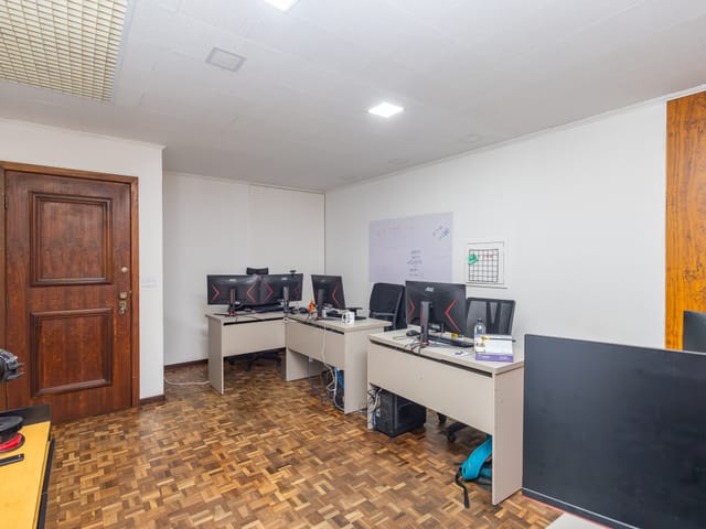 Sala à venda, no bairro Centro em Curitiba