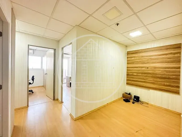 Sala com 40m², à venda ou para alugar, no bairro Santo Amaro em São Paulo