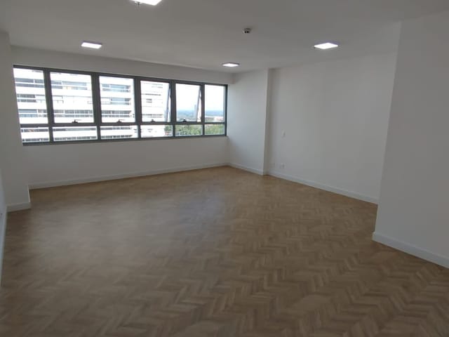 Sala para alugar, no bairro Gleba Palhano em Londrina