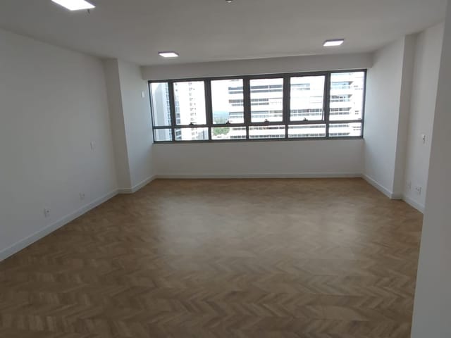 Sala para alugar, no bairro Gleba Palhano em Londrina