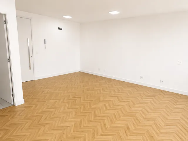 Sala para alugar, no bairro Gleba Palhano em Londrina