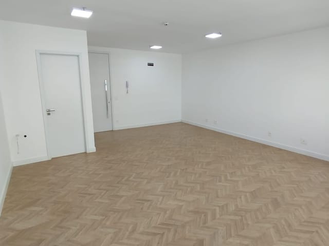 Sala para alugar, no bairro Gleba Palhano em Londrina