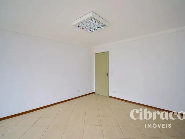 Sala à venda, no bairro Centro em Curitiba