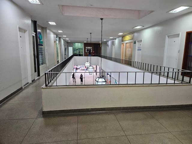 Sala para alugar, no bairro Centro em Petrópolis