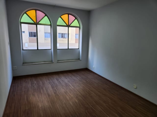 Sala para alugar, no bairro Centro em Petrópolis