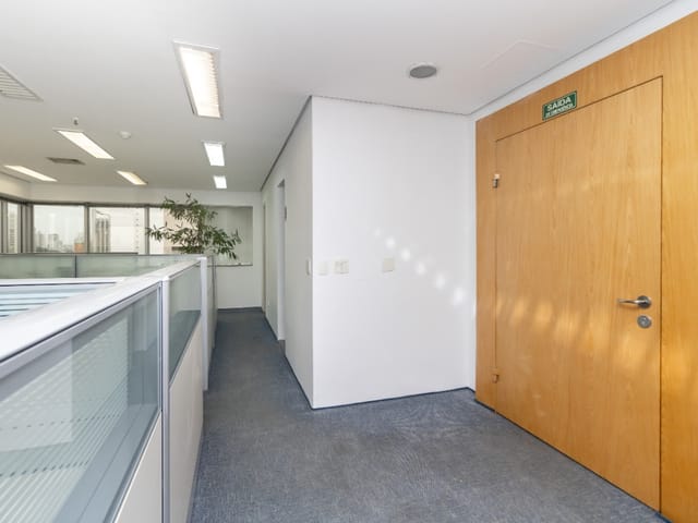 Sala com 248m², à venda, no bairro Paraíso em São Paulo