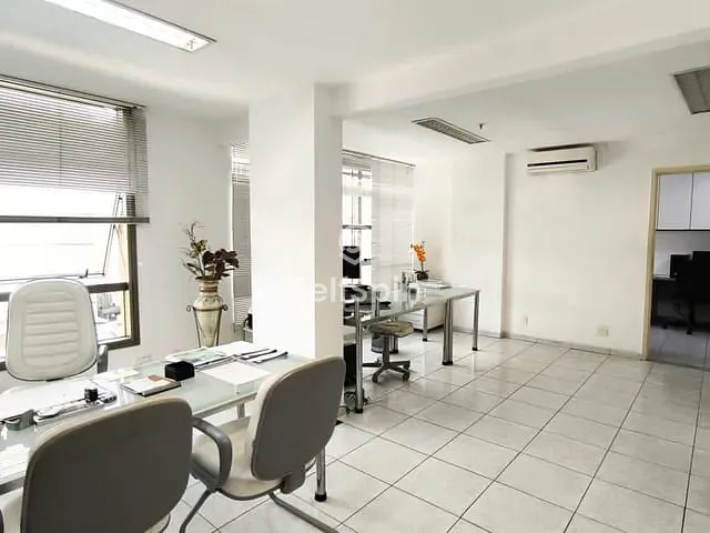 Sala para alugar, no bairro Centro em Niterói