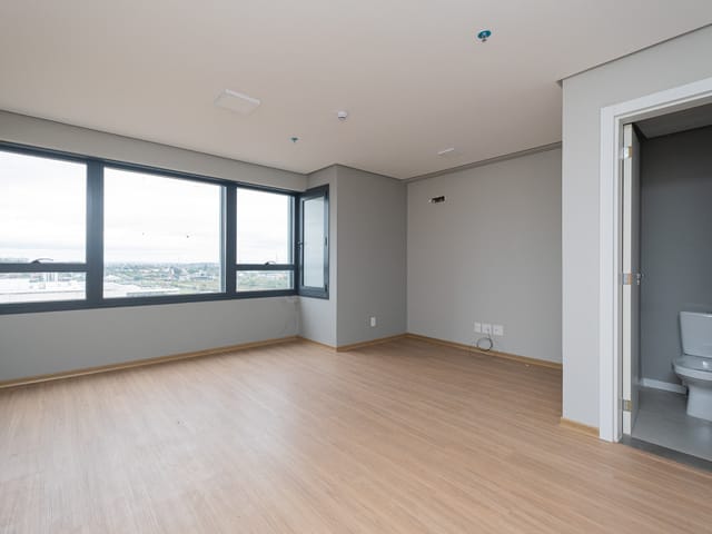 Sala à venda, no bairro Parque Una em Pelotas