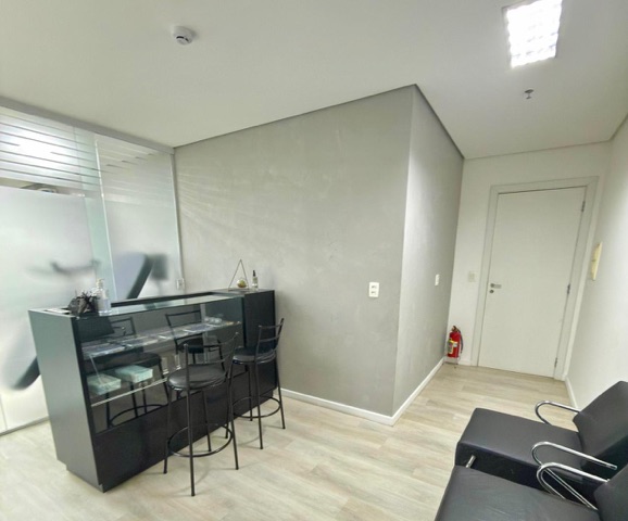 Sala com 83m², à venda, no bairro Gleba Palhano em Londrina