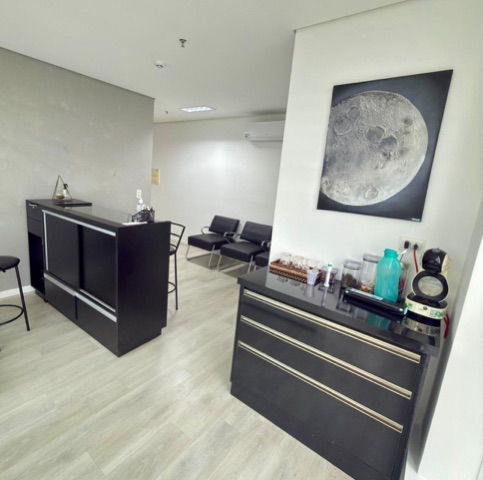 Sala com 83m², à venda, no bairro Gleba Palhano em Londrina
