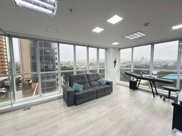 Sala com 83m², à venda, no bairro Gleba Palhano em Londrina