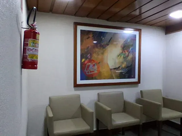 Sala com 74m², à venda, no bairro Bom Fim em Porto Alegre
