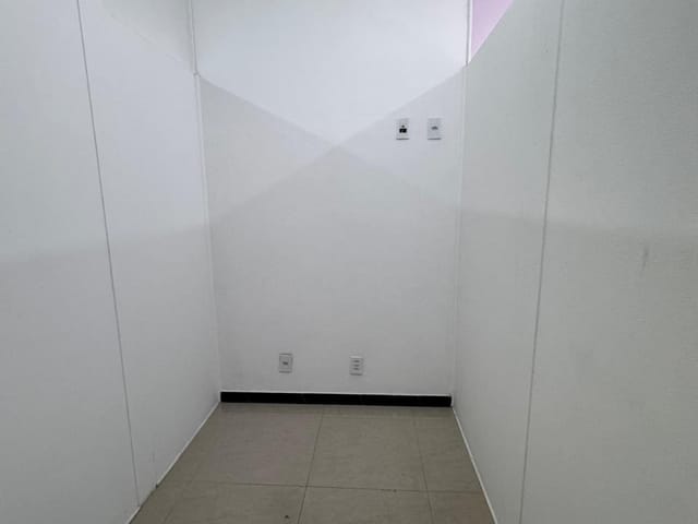 Sala para alugar, no bairro Centro em Petrópolis