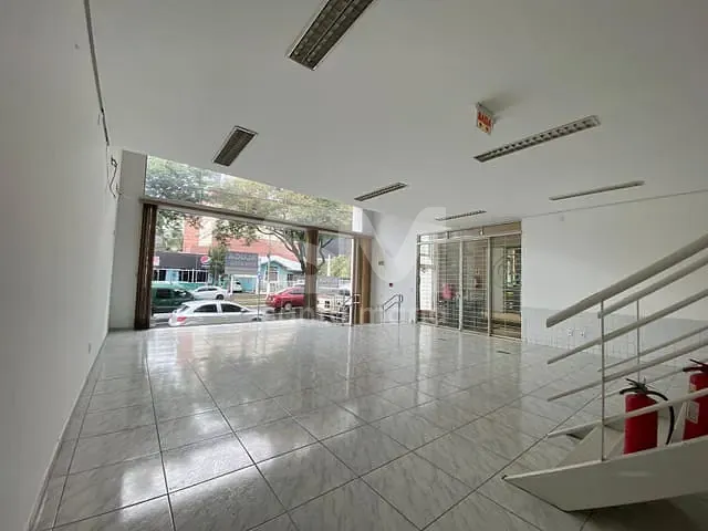 Sala com 125m², para alugar, no bairro Centro em Chapecó