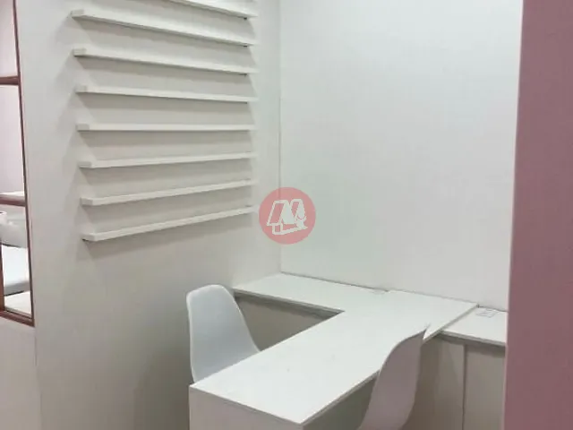 Sala com 34m², à venda, no bairro São João em Porto Alegre