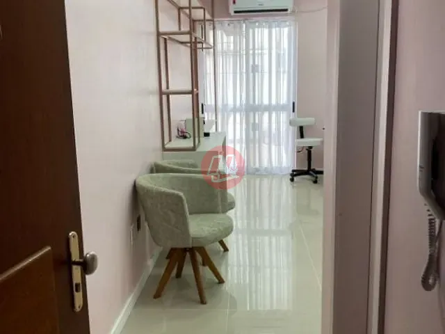 Sala com 34m², à venda, no bairro São João em Porto Alegre