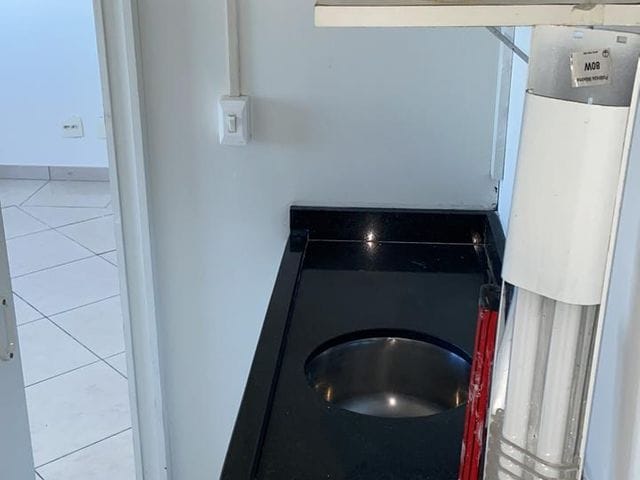 Sala com 33m², para alugar, no bairro Penha de França em São Paulo