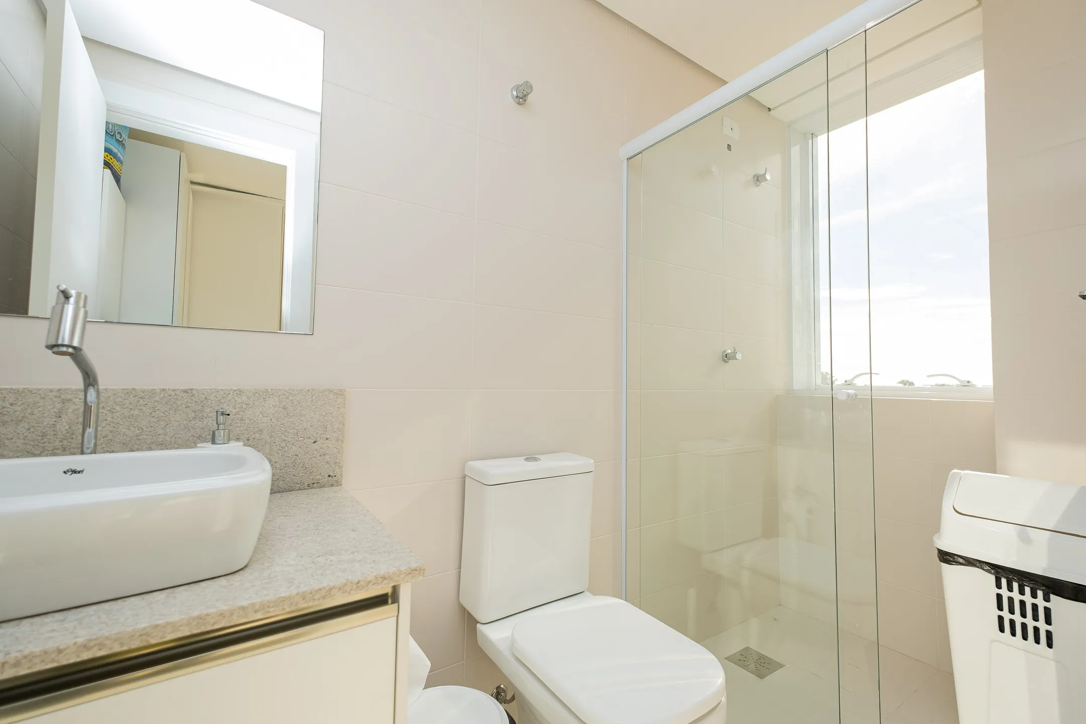 Sala comercial à venda no Edifício Moinhos Office, Zona Norte de Pelotas - 55 m², andar alto com face para Dom Joaquim e infraestrutura impecável. - 9