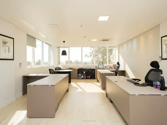 Sala com 67m², à venda, no bairro Centro em Pelotas