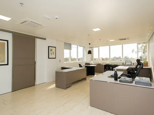 Sala com 67m², à venda, no bairro Centro em Pelotas