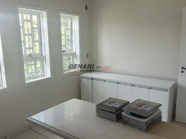 Prédio com 350m², para alugar, no bairro Centro em Indaiatuba