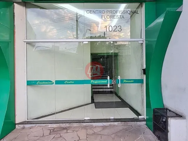 Sala com 42m², para alugar, no bairro Moinhos de Vento em Porto Alegre