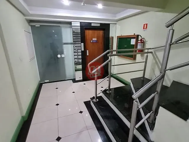 Sala com 42m², para alugar, no bairro Moinhos de Vento em Porto Alegre