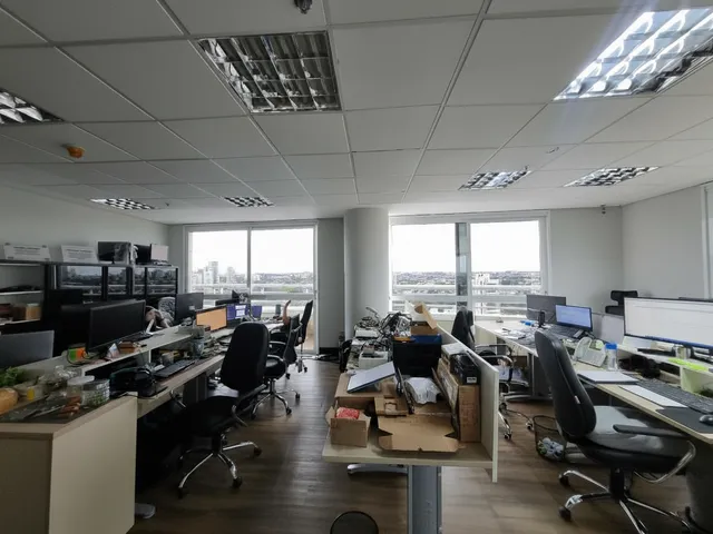 Sala com 210m², à venda, no bairro Jardim Higienópolis em Londrina