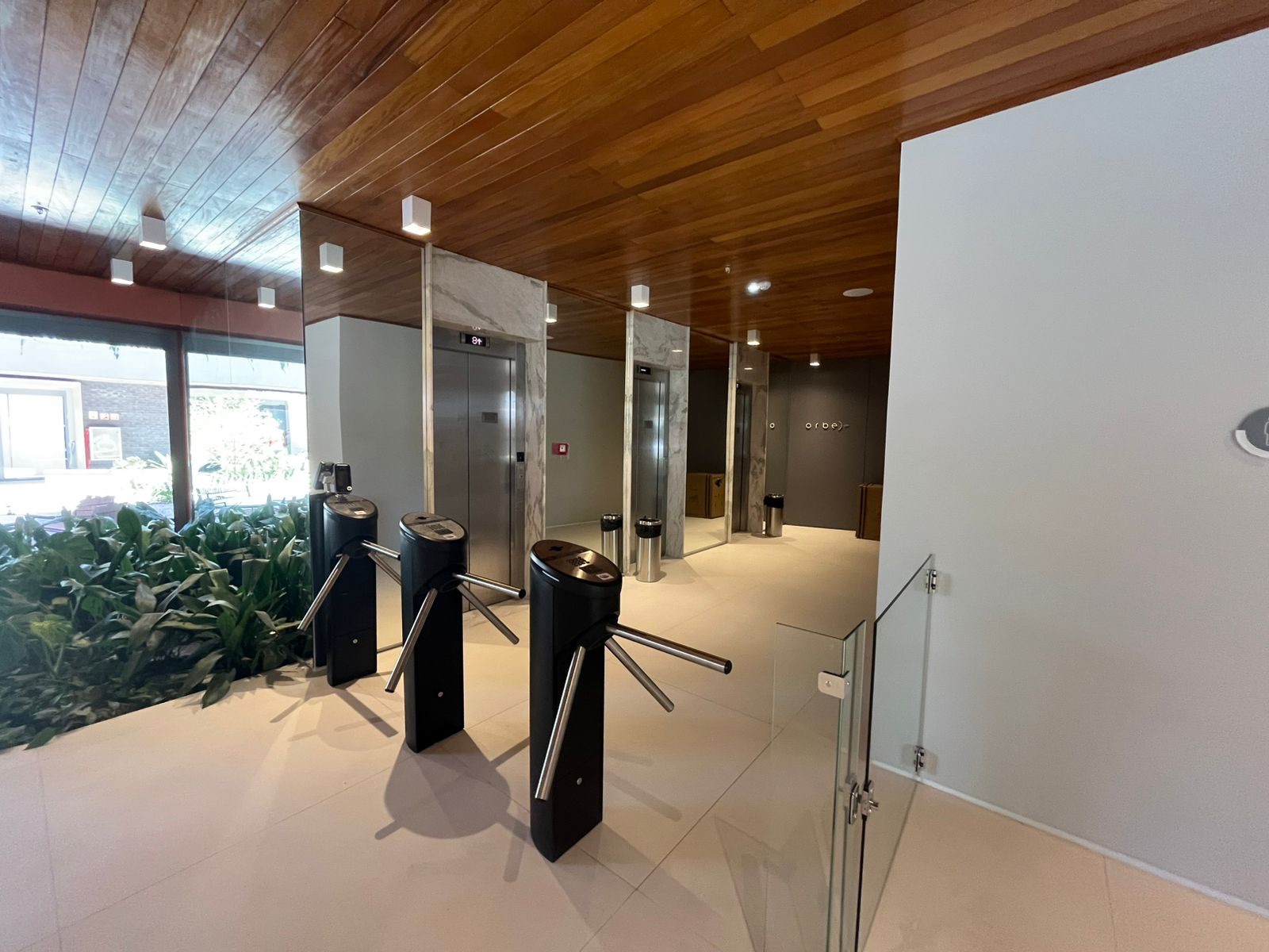 Sala Comercial à Venda ou Aluguel no Orbe, Parque Una, 31 m², Sol da Manhã, Estrutura Corporativa de Alto Padrão e 1 Vaga de Garagem - 6