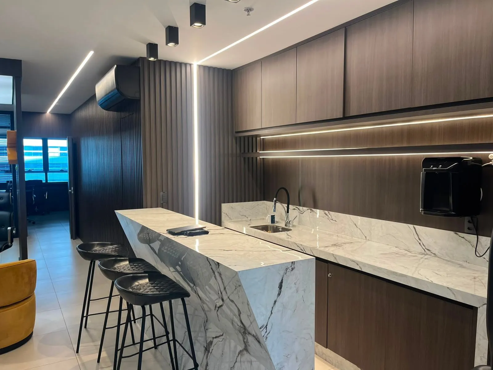 Sala-Conjunto, 212 m² - Foto 3