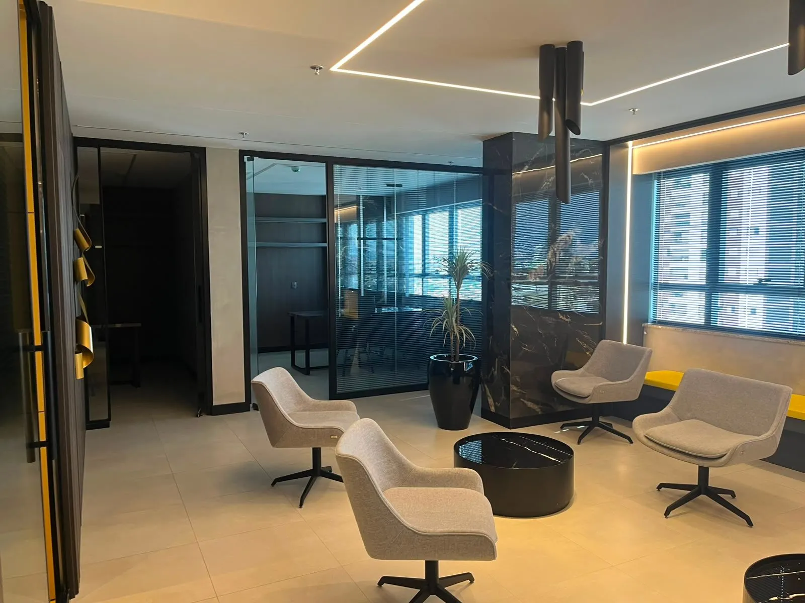 Sala-Conjunto, 212 m² - Foto 25