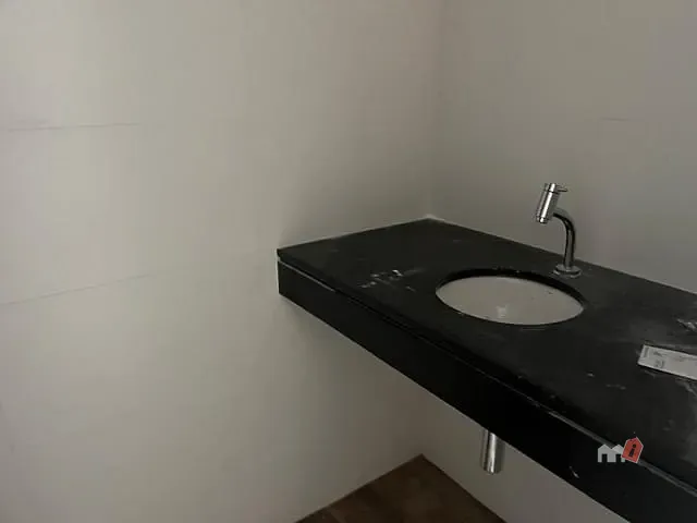 Sala à venda ou para alugar, no bairro Centro em Petrópolis