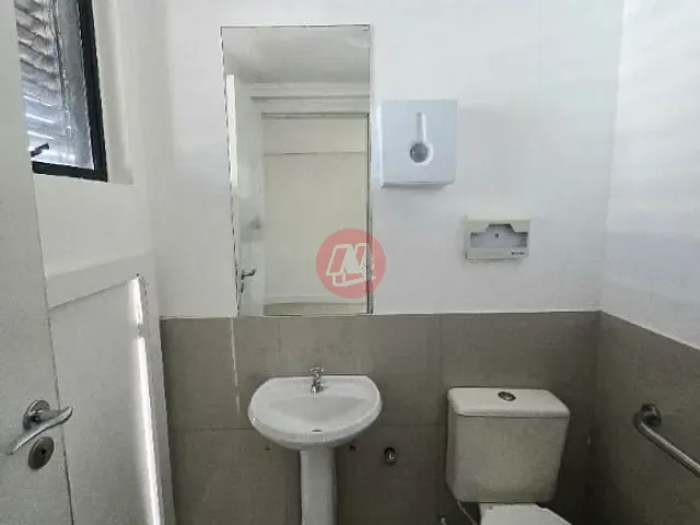 Sala para alugar, no bairro Moinhos de Vento em Porto Alegre