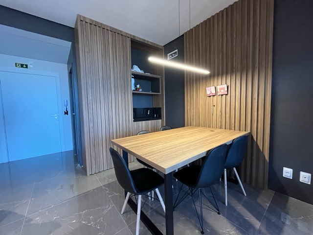 Sala à venda, no bairro Areal em Pelotas