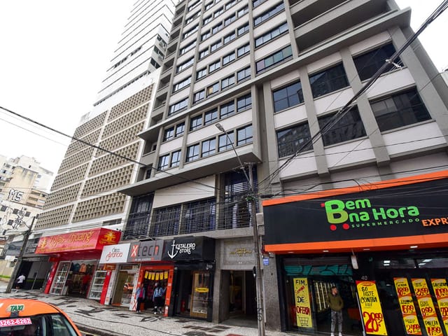 Sala para alugar, no bairro Centro em Curitiba