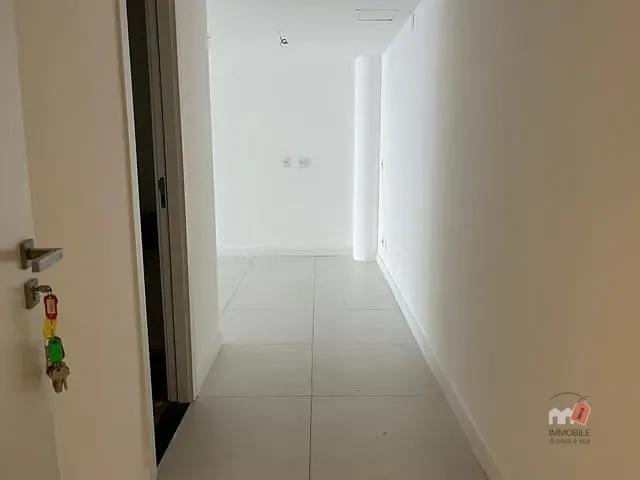 Sala à venda ou para alugar, no bairro Centro em Petrópolis