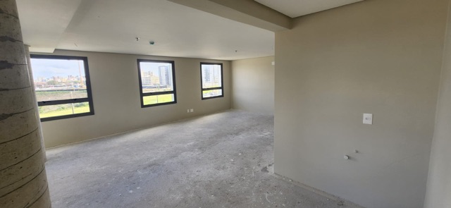 Sala à venda, no bairro São Gonçalo em Pelotas