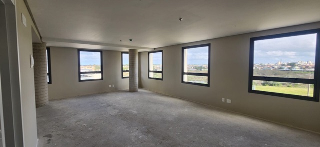 Sala à venda, no bairro São Gonçalo em Pelotas