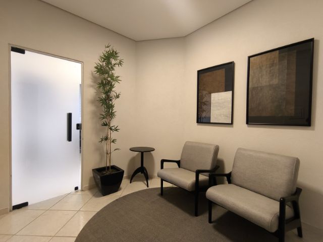 Sala para alugar, no bairro Centro em Londrina
