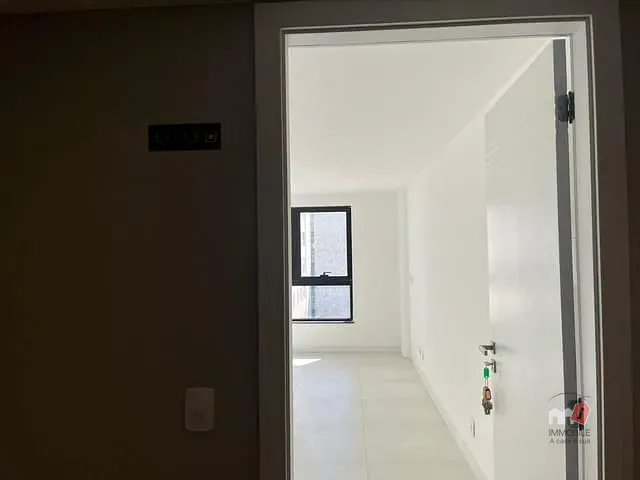 Sala à venda ou para alugar, no bairro Centro em Petrópolis
