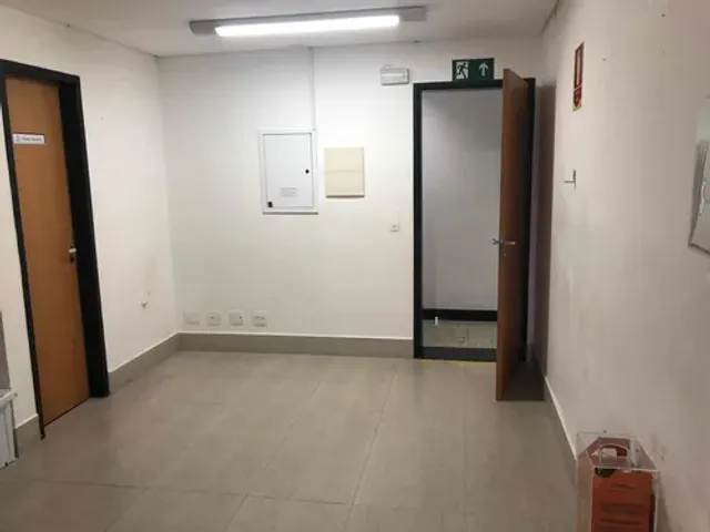Sala com 50m², para alugar, no bairro Penha de França em São Paulo