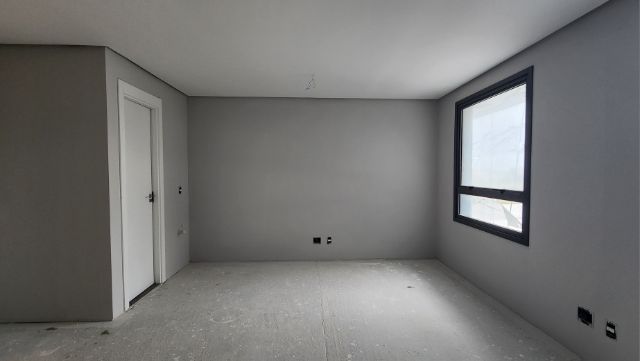 Sala com 30m², à venda, no bairro São Gonçalo em Pelotas