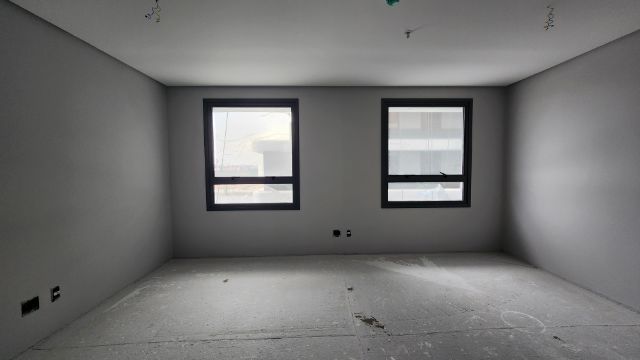 Sala com 30m², à venda, no bairro São Gonçalo em Pelotas